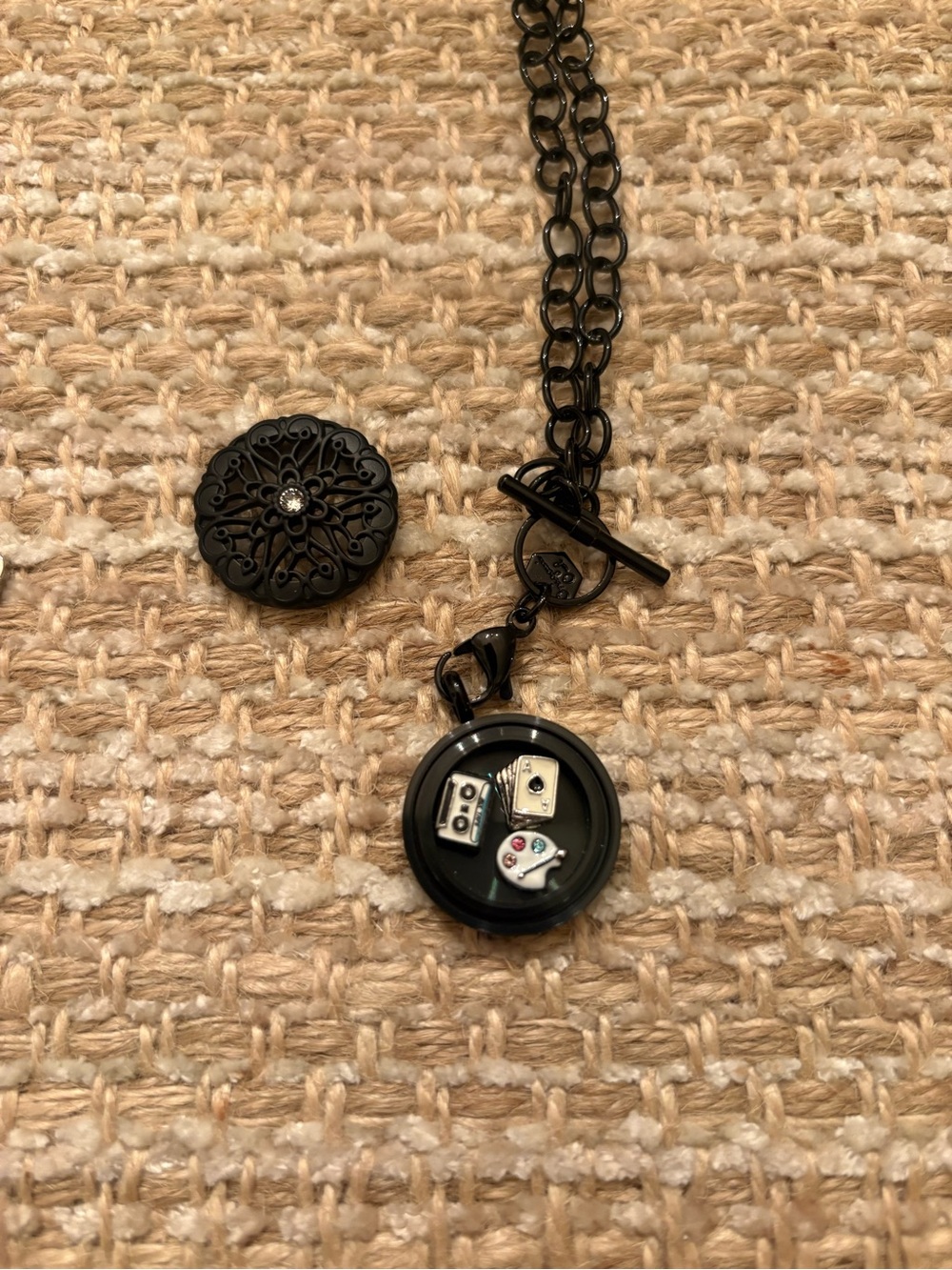 Origami Owl Black Sentiments Locket - Picture 5 of 10